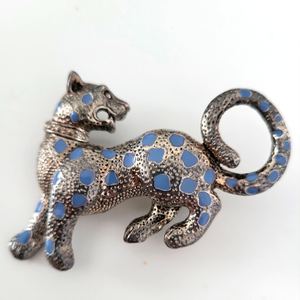 "1980s Leopard" Silver and Blue Brooch